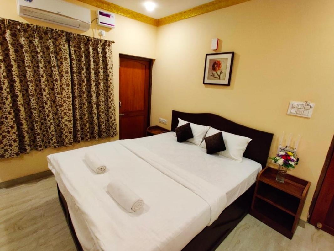 Ena Holiday Inn Calangute Extérieur photo