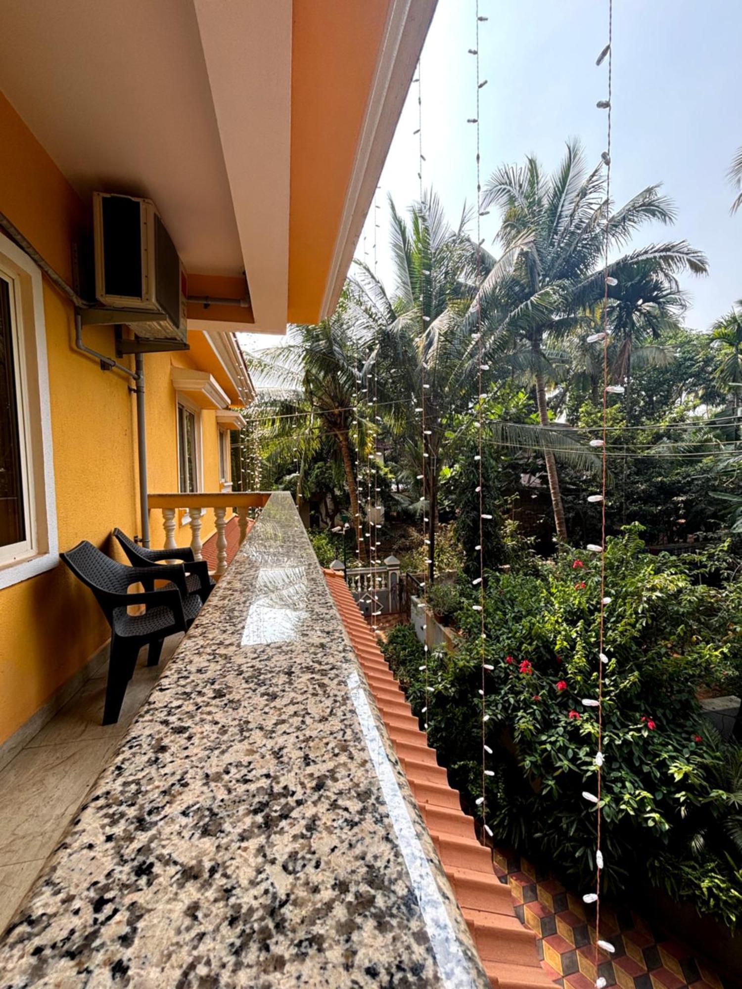 Ena Holiday Inn Calangute Extérieur photo